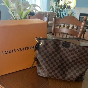 Louis Vuitton Graceful PM